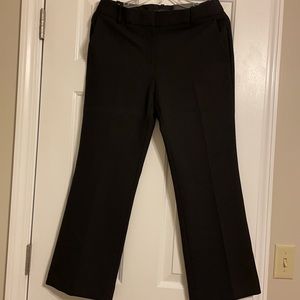 NWT, Ann Taylor, size 4, kick crop pants, black